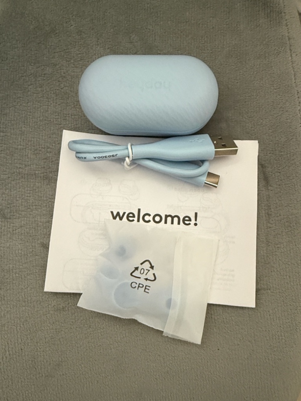 True Wireless Bluetooth Active
Noise Cancelling Earbuds - heyday™ Sky Blue